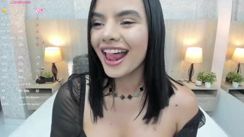   online show from September 28, 2025, 7:19 pm