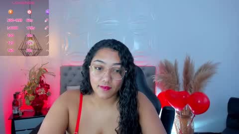 Snapshot of valentina_xx69 chatting on February 14, 2025, 5:14 pm Valentina online show from February 14, 2025, 5:14 pm