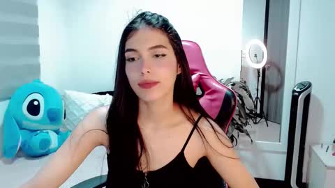 Valentina  online show from October 9, 2025, 1:03 am