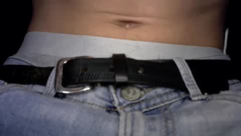 Snapshot of valentinaysamuel chatting on March 23, 2026, 12:03 am Samuel online show from March 23, 2026, 12:03 am