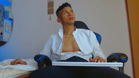 Mistery Guy online show from January 7, 2026, 11:18 pm