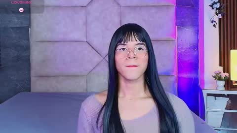 valentino moon online show from November 30, 2025, 3:54 am