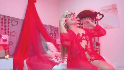 valentino_moretti online show from February 14, 2026, 2:36 pm