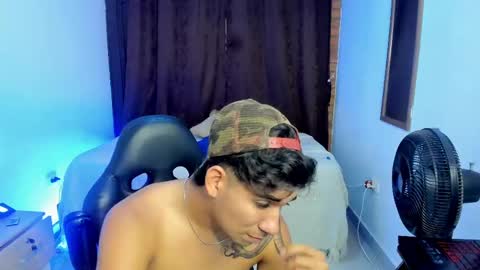 VALENTINO MOURA online show from March 3, 2025, 4:03 pm