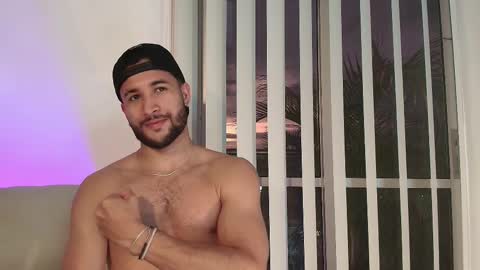 Valentino online show from February 12, 2025, 11:30 pm