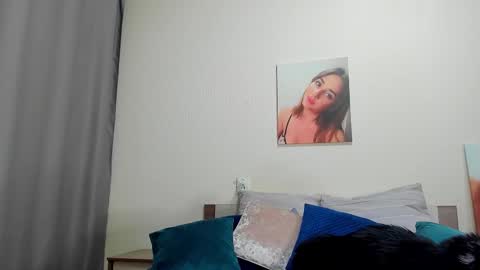 Kate online show from December 22, 2025, 1:57 am