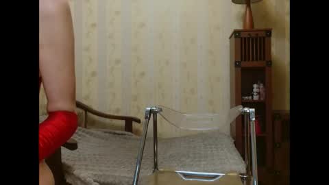 valentijm online show from December 2, 2025, 9:25 am