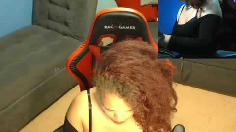 Snapshot of valenttinasex1 chatting on May 6, 2026, 1:47 am valenttinasex1 online show from May 6, 2026, 1:47 am
