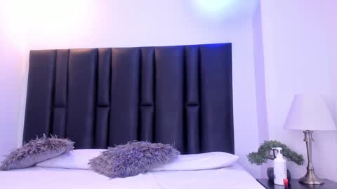 valeri_tafur online show from January 25, 2025, 11:02 am