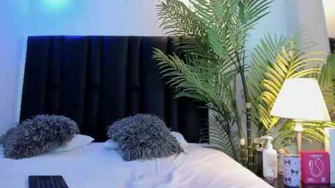 valeri_tafur online show from July 28, 2026, 2:13 pm