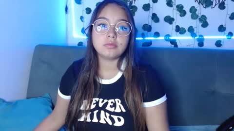 valeria online show from January 4, 2025, 4:01 am
