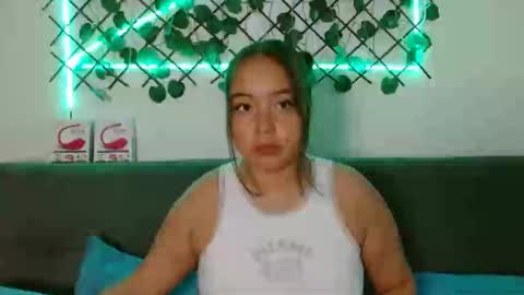 valeria online show from February 25, 2025, 5:19 am