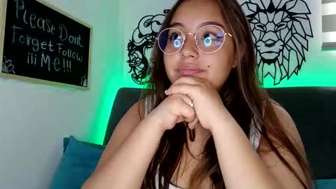 valeria online show from October 11, 2025, 2:15 pm