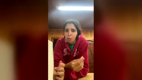 Snapshot of valeria_feroz chatting on May 28, 2026, 1:08 pm valeria_feroz online show from May 28, 2026, 1:08 pm