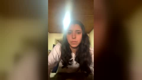 Snapshot of valeria_feroz chatting on May 29, 2026, 1:42 pm valeria_feroz online show from May 29, 2026, 1:42 pm