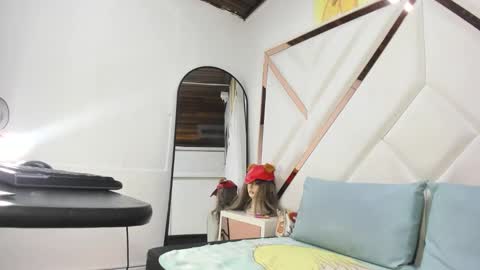 Snapshot of valeria_gil_ chatting on May 15, 2026, 3:46 am valeria_gil_ online show from May 15, 2026, 3:46 am