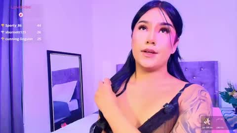 valeria_prado online show from November 1, 2025, 1:24 pm