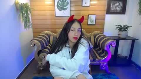 Snapshot of valeria_rossi7 chatting on February 19, 2025, 6:00 pm Valeria online show from February 19, 2025, 6:00 pm