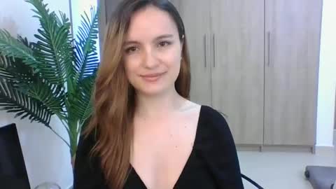 valeriafrannco online show from January 22, 2025, 8:59 pm