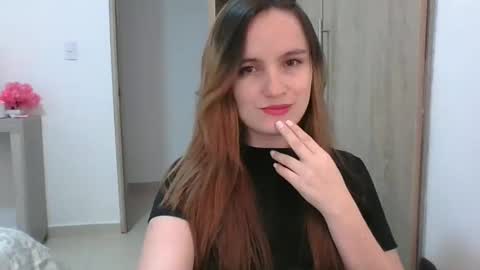 valeriafrannco online show from March 2, 2025, 10:38 pm