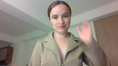 valeriafrannco online show from November 26, 2025, 4:57 am