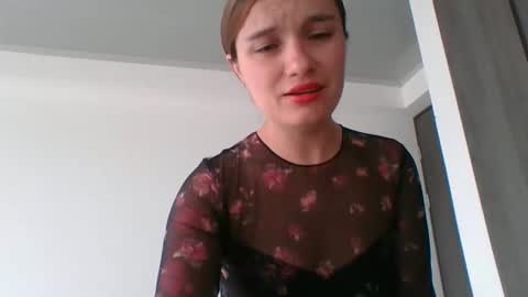 valeriafrannco online show from February 22, 2026, 7:12 pm