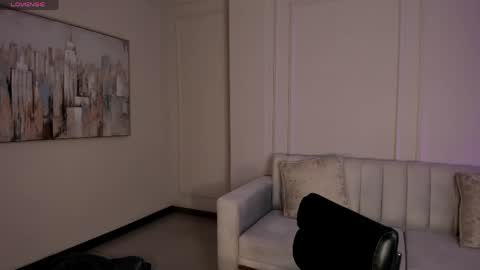 Snapshot of valeriaroldanx chatting on April 28, 2026, 11:26 am Valeria online show from April 28, 2026, 11:26 am