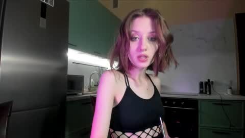 Snapshot of valerie_mooon chatting on February 18, 2025, 10:58 pm Kristi moony online show from February 18, 2025, 10:58 pm