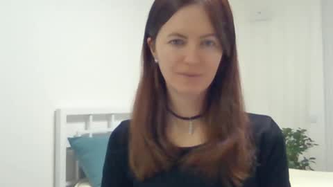 valerie_rose777 online show from February 23, 2025, 7:28 pm