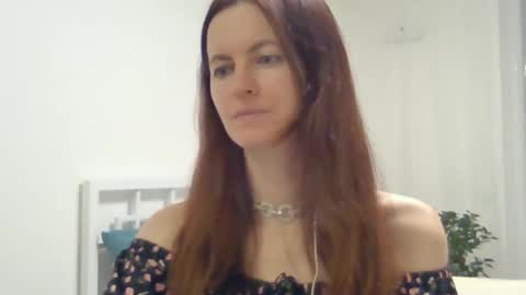 valerie_rose777 online show from March 1, 2025, 6:54 pm