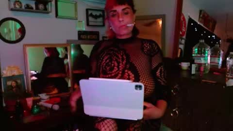 Valerie Virago online show from November 3, 2025, 6:25 am