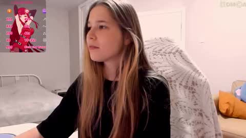 Snapshot of valeriebubbles chatting on September 23, 2025, 6:00 pm Valerie online show from September 23, 2025, 6:00 pm