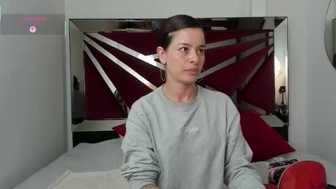 valeriemattson_ online show from October 11, 2025, 4:05 pm