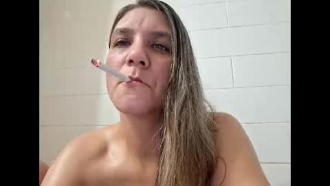 Snapshot of valerierayne13 chatting on June 7, 2026, 6:28 am ValerieRayne online show from June 7, 2026, 6:28 am