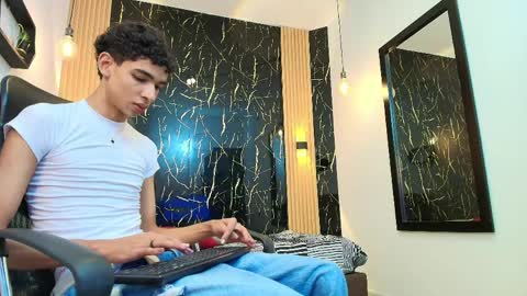 VALERIO  online show from April 8, 2026, 2:55 am