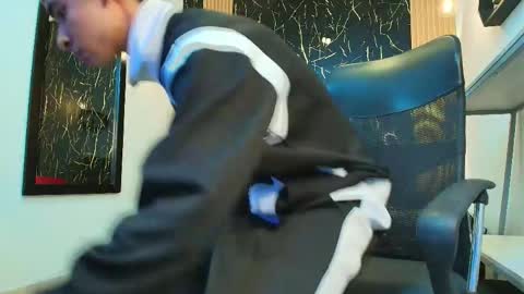 Snapshot of valerihot_1 chatting on May 6, 2026, 2:51 am VALERIO online show from May 6, 2026, 2:51 am