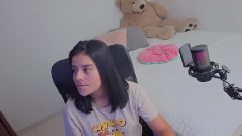 Snapshot of valerihouse_ chatting on June 12, 2026, 1:26 am valerihouse_ online show from June 12, 2026, 1:26 am