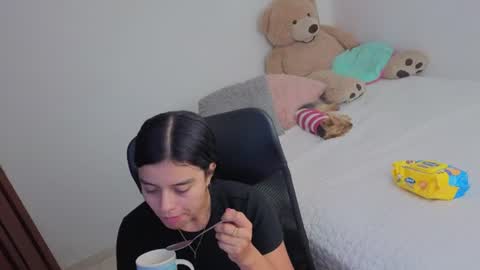 valerihouse_ online show from June 24, 2026, 2:21 am