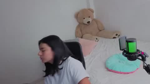 valerihouse_ online show from August 1, 2026, 2:44 am