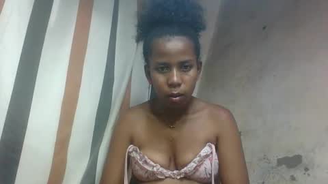 Snapshot of valerinezah chatting on March 8, 2026, 6:01 pm valerinezah online show from March 8, 2026, 6:01 pm
