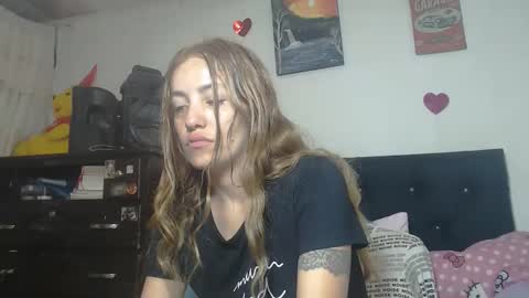 valerivegas online show from December 3, 2025, 11:41 am