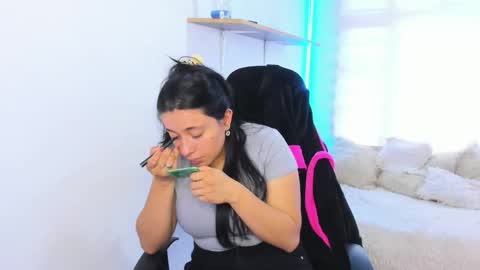 valery_bonnet1 online show from November 19, 2025, 7:03 pm