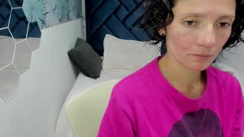 VALERY MORE online show from October 1, 2025, 12:00 pm