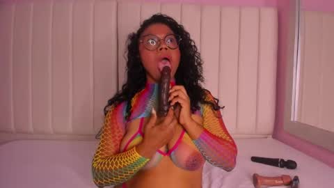 valery_storm_ online show from September 24, 2025, 2:53 pm