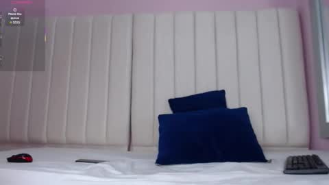 valery_storm_ online show from October 7, 2025, 11:51 am