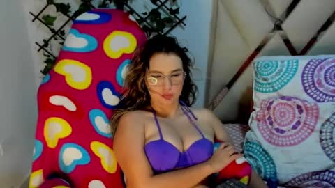 valery_sweet04 online show from February 7, 2025, 5:52 am