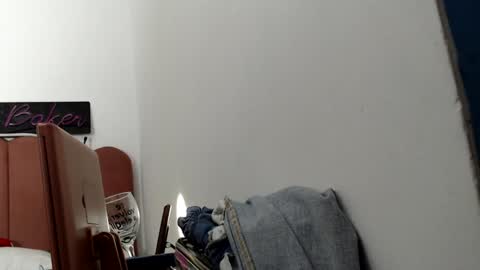 B V Naughty online show from December 18, 2024, 9:47 am