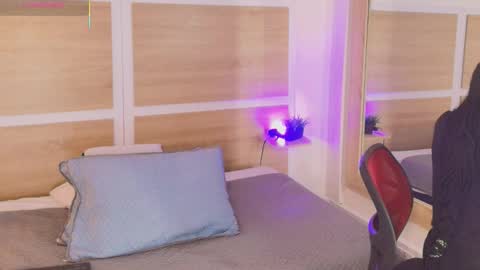 Snapshot of valerycortezm chatting on October 30, 2025, 1:34 pm Valery online show from October 30, 2025, 1:34 pm