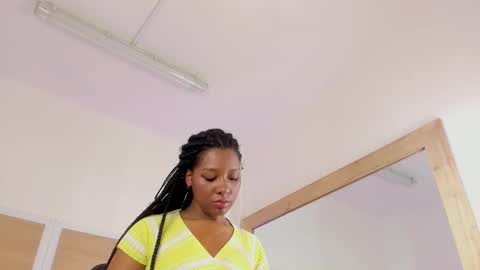 Valery  online show from December 16, 2025, 12:43 pm