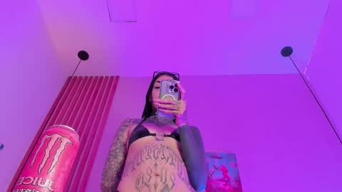 Snapshot of valerykat_ chatting on March 18, 2026, 11:35 am valerykat_ online show from March 18, 2026, 11:35 am